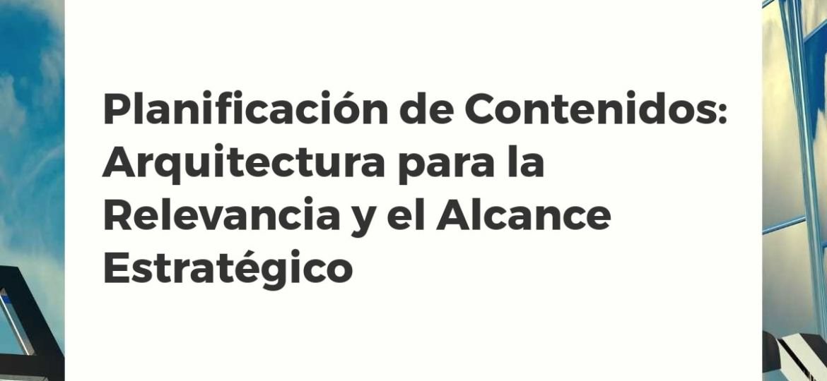 Diagrama complejo que ilustra un roadmap estratégico de planificación de contenidos con datos, SEO, personas y métricas de ROI entrelazadas